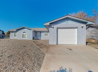 344 Calle Don Marcos NE, Los Lunas, NM 87031