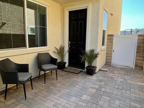 22530 Brightwood Pl, Santa Clarita, CA 91350