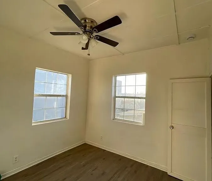 134-136 E 31st St #1/2 — Photo 5
