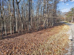 29 Crest Pl, Monterey, TN 38574