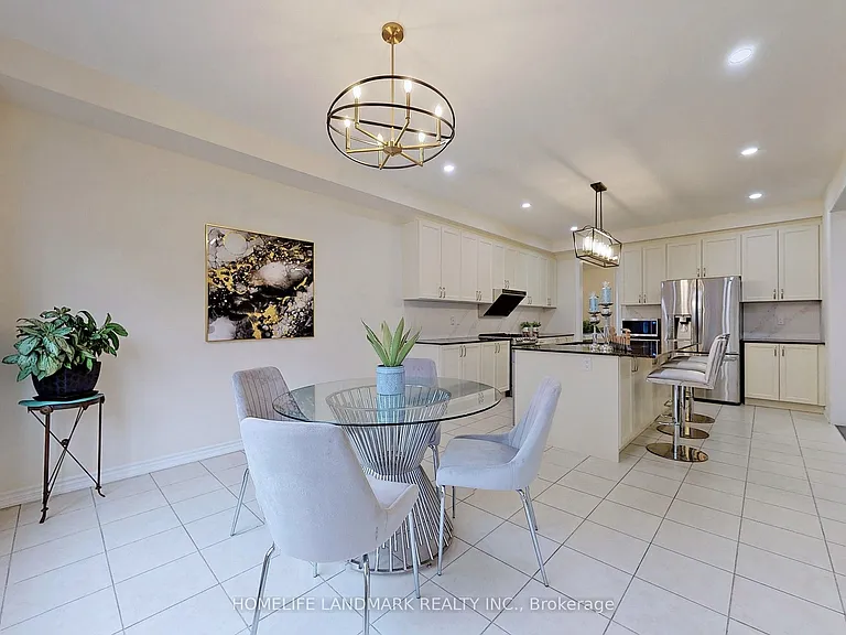 75 Mitchell Pl — Photo 20