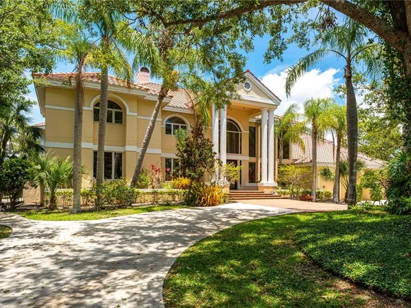1447 Peregrine Point Dr, Sarasota, FL 34231