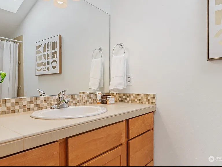 1147 N 91st St #A — Photo 10