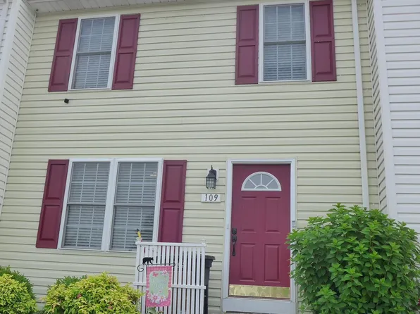 109 Kadies Ln, Edinburg, VA 22824