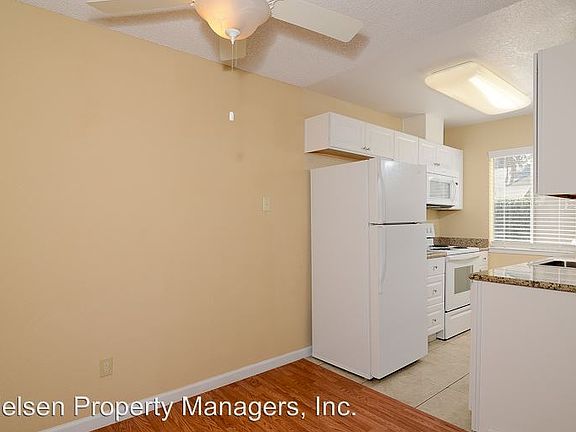 4th image of 2212 V St APT 09