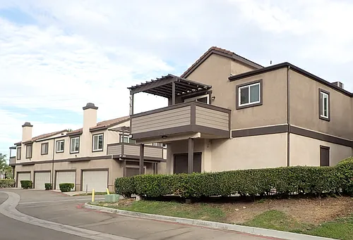 1814 N Vineyard Ave #E Photo 1 1814 N Vineyard Ave #E Photo 1