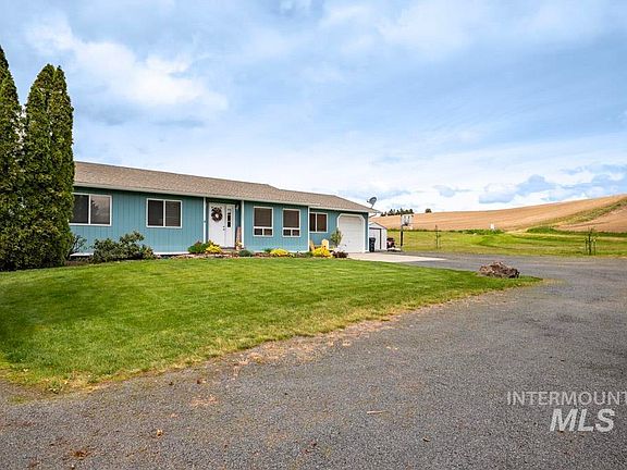 3rd image of 1003 Grand Fir Dr