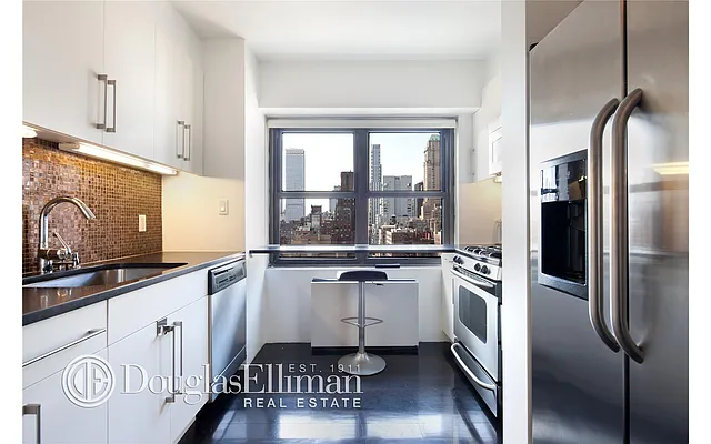 Sold by Douglas Elliman | media 14