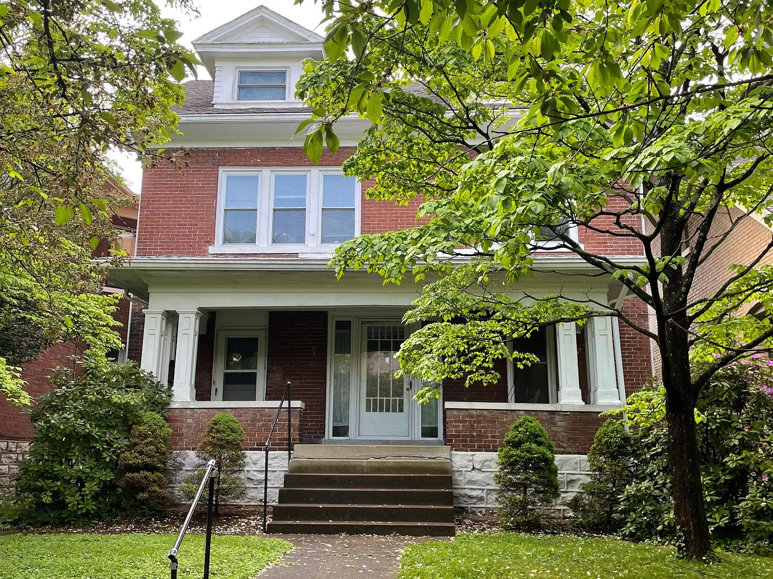 3 bed, 1500 sqft, $1,300 — Photo 1