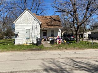 880 Sabine Ave, Cleburne, TX 76031