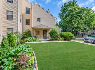 253 Azalea Cir, Jackson, NJ 08527