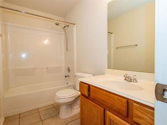 5th image of 20006 Windcroft Hollow Ln