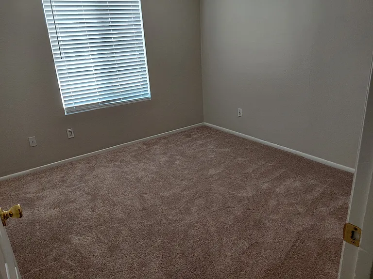 647 W Pantera Ave — Photo 13