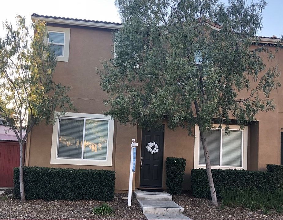 1st image of 27435 Larabee Ln #2