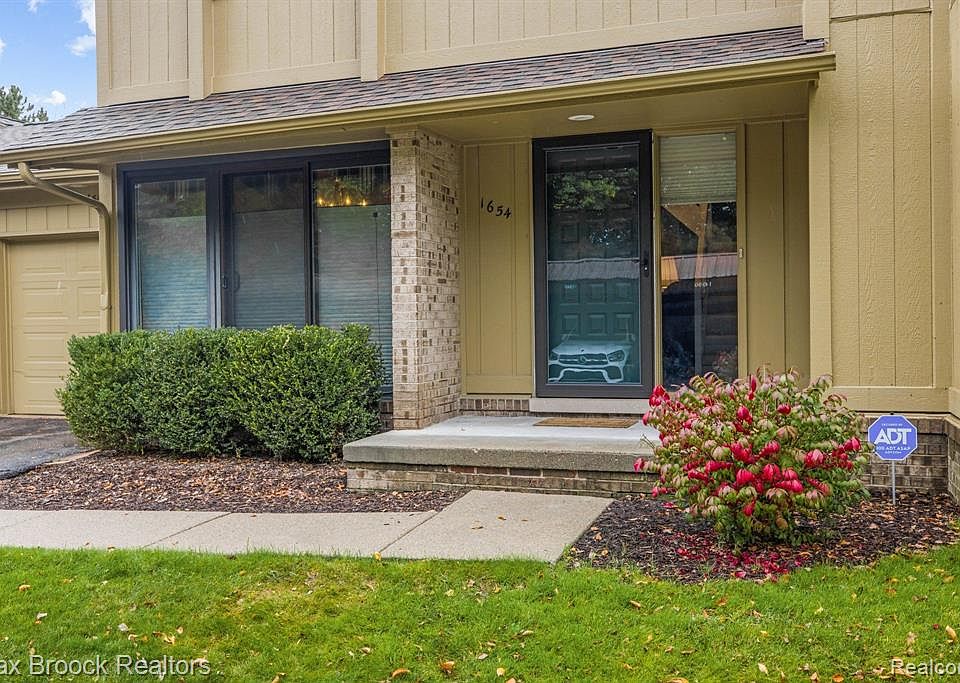 1654 S Hill Cir 1, Bloomfield Hills, MI 48304 MLS 20230085448 Zillow