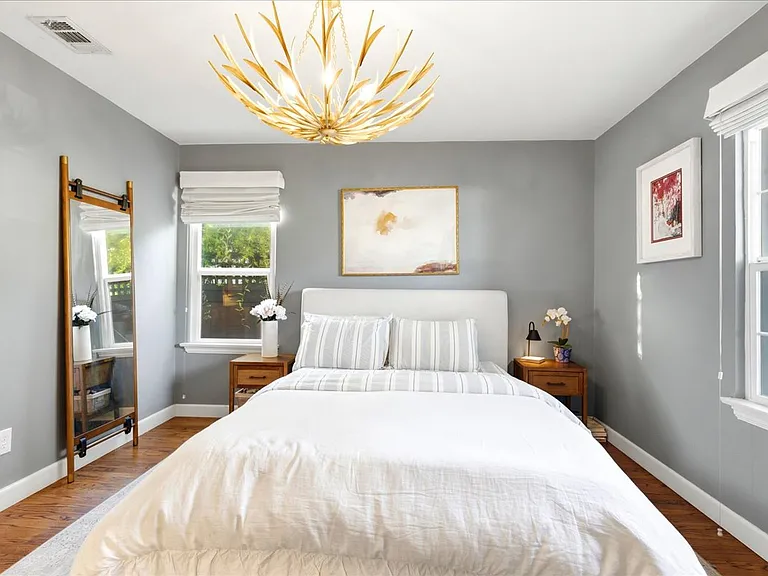 4526 Euclid Ave — Photo 19