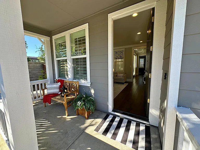 2610 Shofield Ct — Photo 3