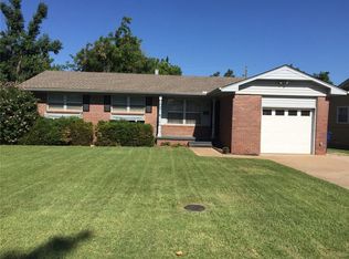 218 Cherokee Ln, El Reno, OK 73036