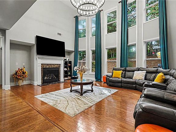 2nd image of 3010 McCannon Mill Dr