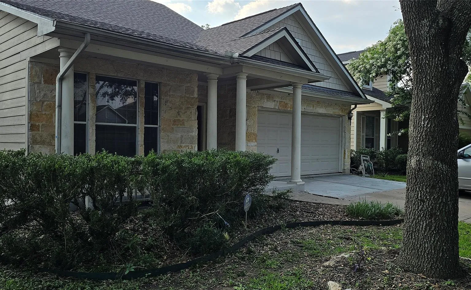 3 bed, 2.0 bath, 1780 sqft, $2,200 — Photo 3