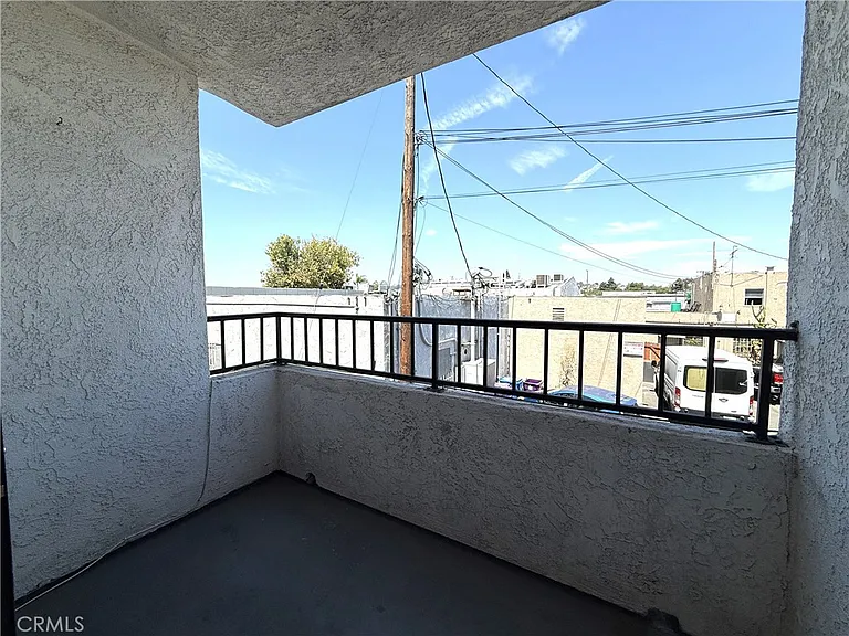 1212 Gladys Ave #303 — Photo 20