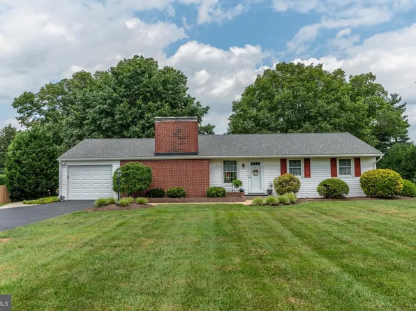 41 College Ave, Trappe, PA 19426