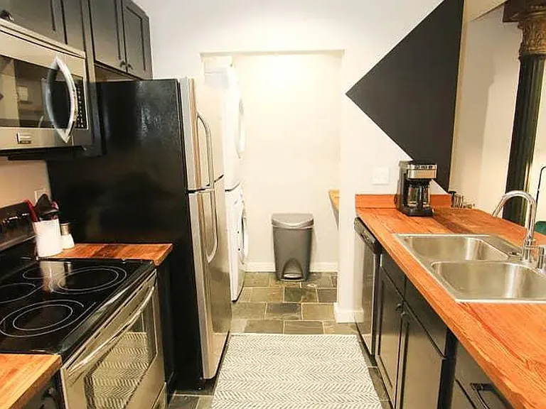 709 Jackson Ave #103 — Photo 2