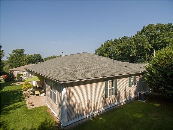 4th image of 114 Orchard Meadows Dr