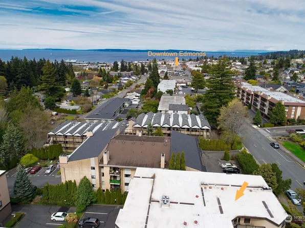 1070 5th Avenue S #403, Edmonds, WA 98020