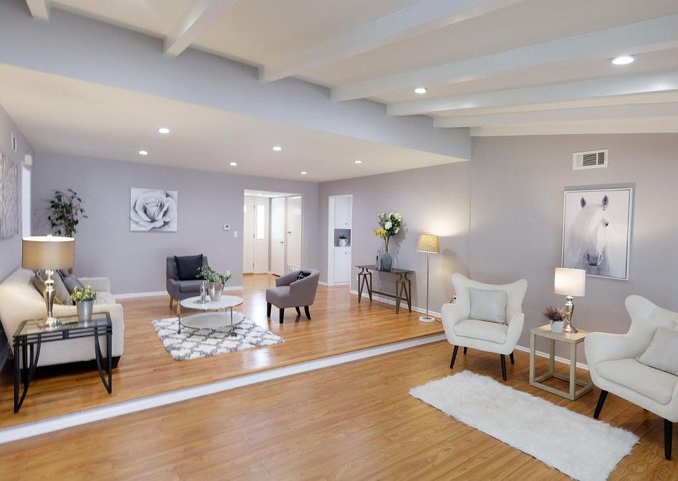 1st image of 8401 Capistrano Ave