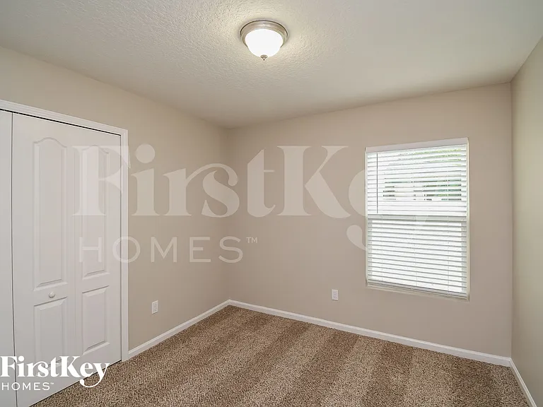 1044 Mayfair Creek Ct — Photo 11