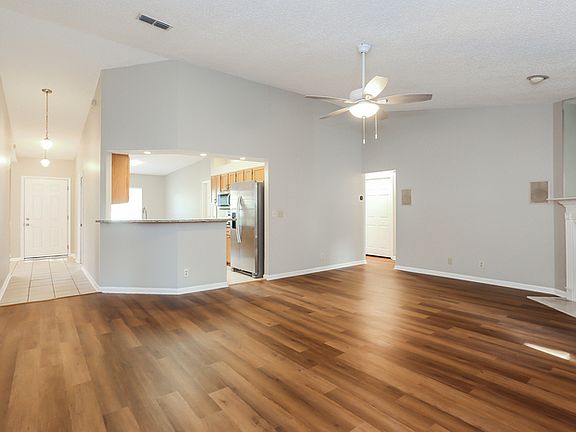 4th image of 2406 Egrets Glade Dr