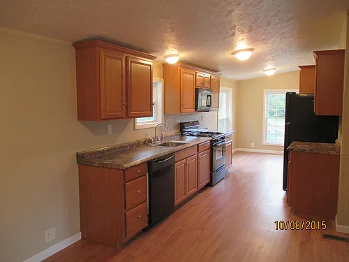 352 Poplar Dr Photo 1