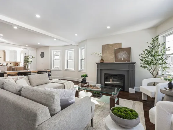 7 Park Avenue Ext, Arlington, MA 02476