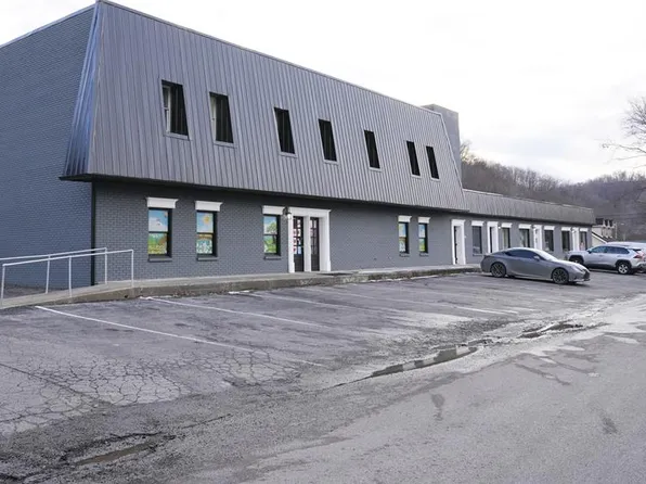 816 Fm Stafford Ave, Paintsville, KY 41240