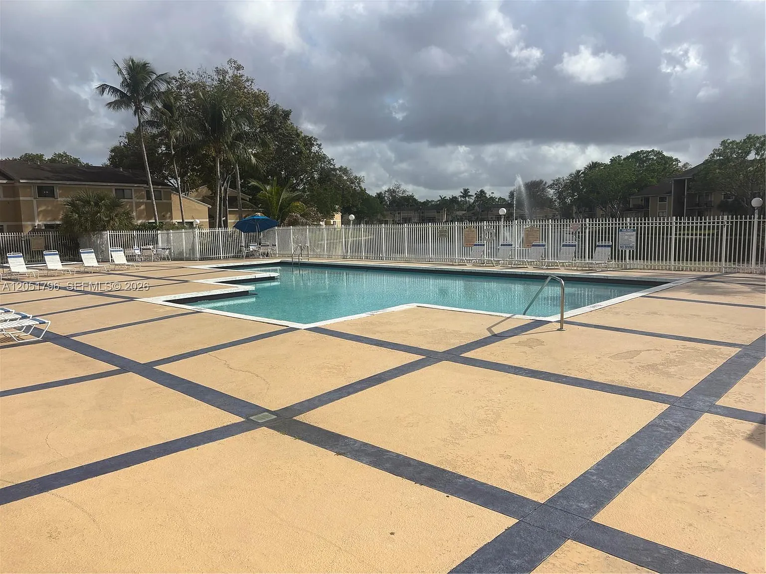 Palms Of Pembroke Condo — Photo 2