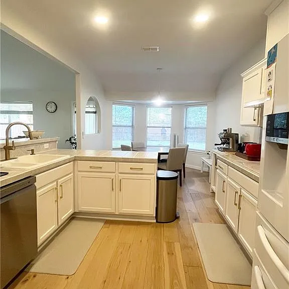 3304 Santa Olivia St — Photo 11
