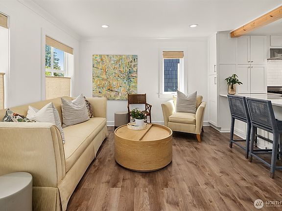 3rd image of 1525 McGilvra Boulevard E