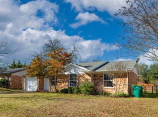 732 Lisa Ln, Cedar Hill, TX 75104