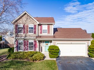 6 Brittany Ct, Bolingbrook, IL 60440