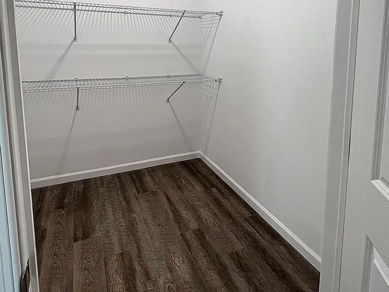 Green Valley Apartments — Photo 6