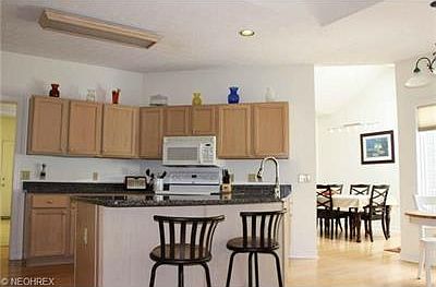 5th image of 2939 Silver Maple Dr