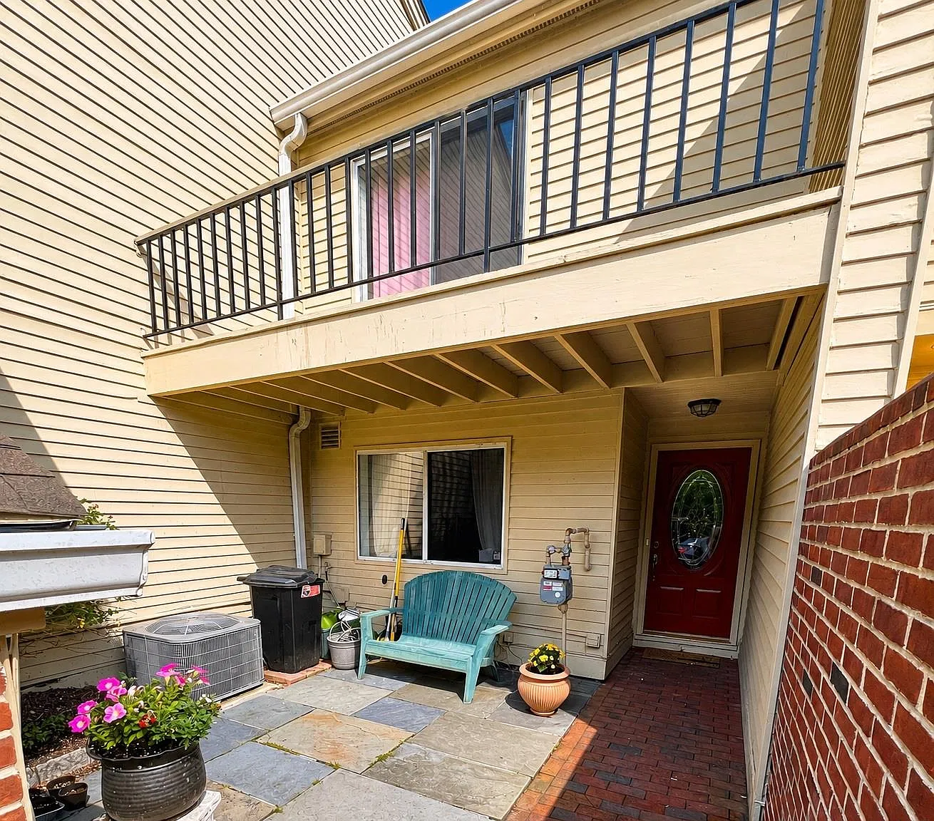 2 bed, 2.0 bath, 2299 sqft, $6,000 — Photo 4