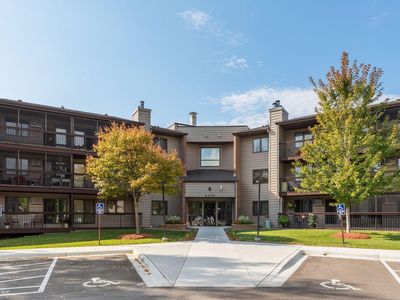 4300 Trenton Ln N APT 201, Plymouth, MN, 55442