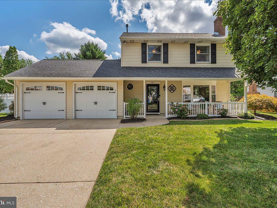 1st image of 18 Mansfield Dr