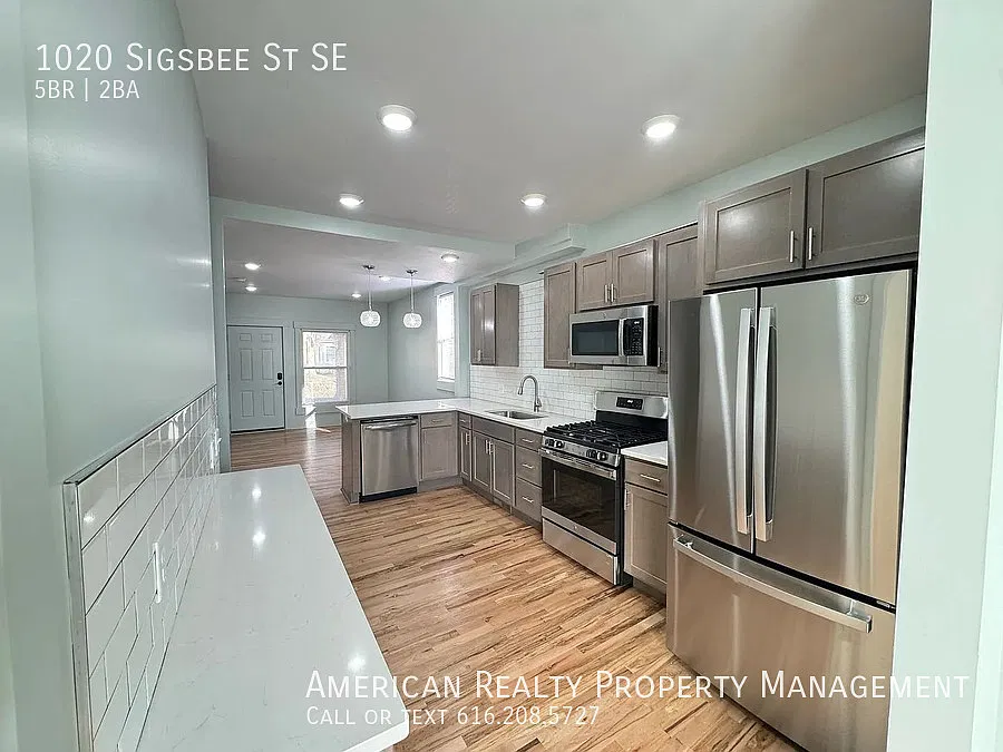 5 bed, 1800 sqft, $2,600 — Photo 2