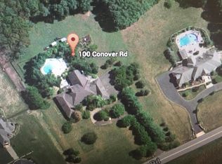 100 Conover Rd, Marlboro, NJ 07746
