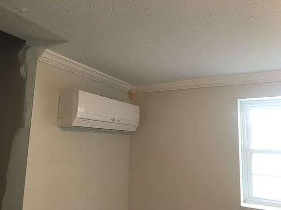 Dual heating and cooling