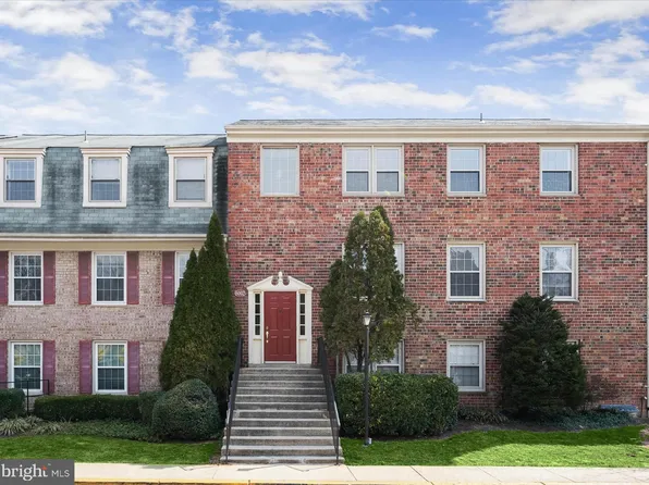 6002 Westchester Park Dr APT 302, College Park, MD 20740