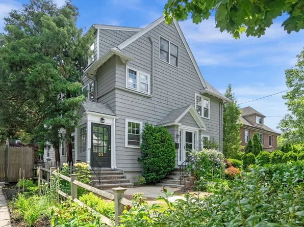 21-23 Grozier Rd, Cambridge, MA 02138